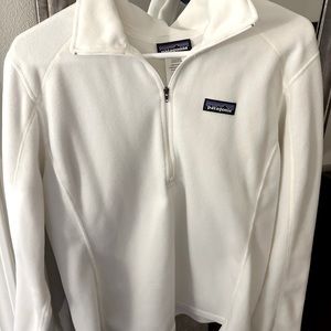 L Patagonia Women’s Pullover like new